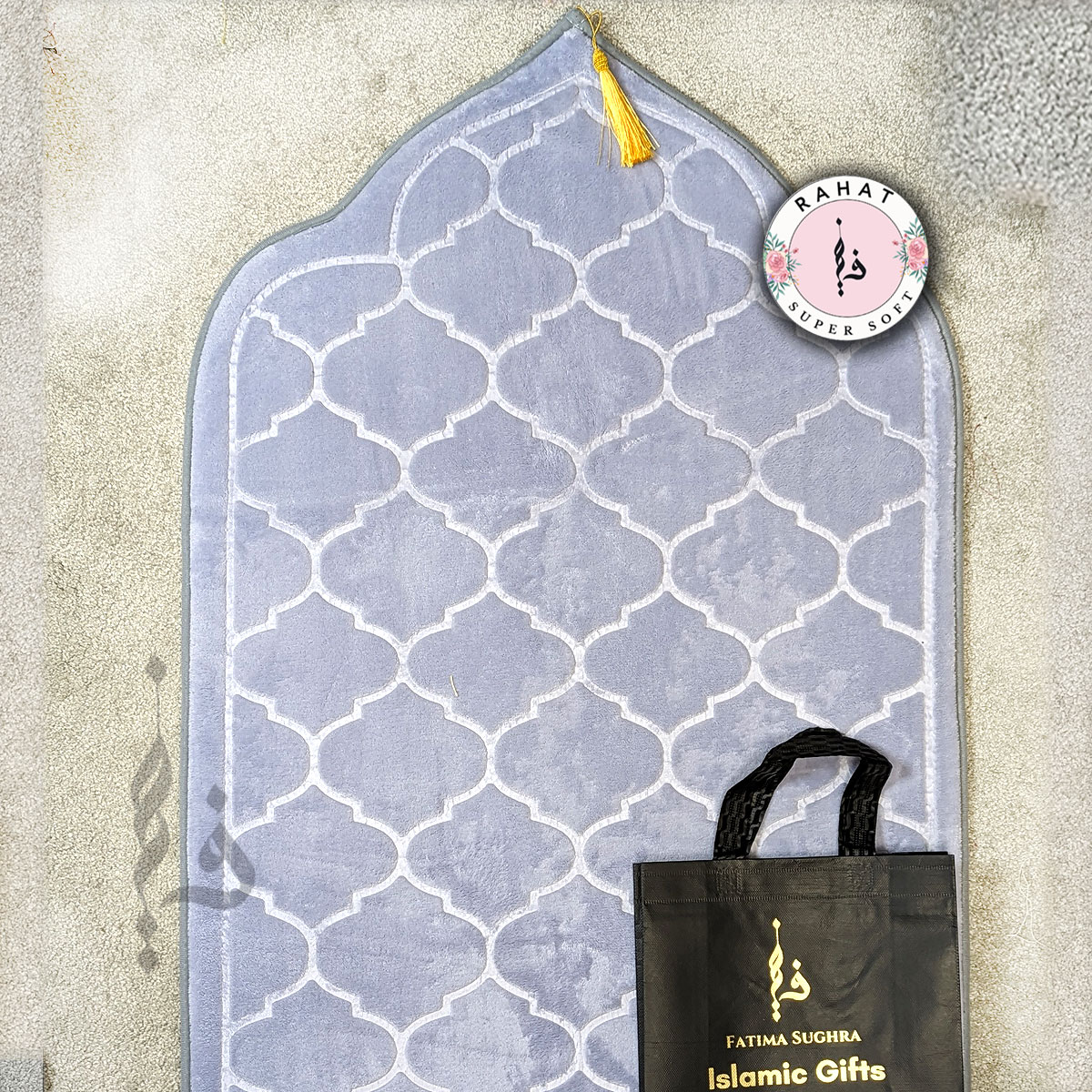RAHAT SUPER SOFT PADDED PRAYER MAT - MUSALLAH / JANAMAZ IN GIFT BAG RAHAT SUPER SOFT PADDED PRAYER MAT - MUSALLAH / JANAMAZ IN GIFT BAG