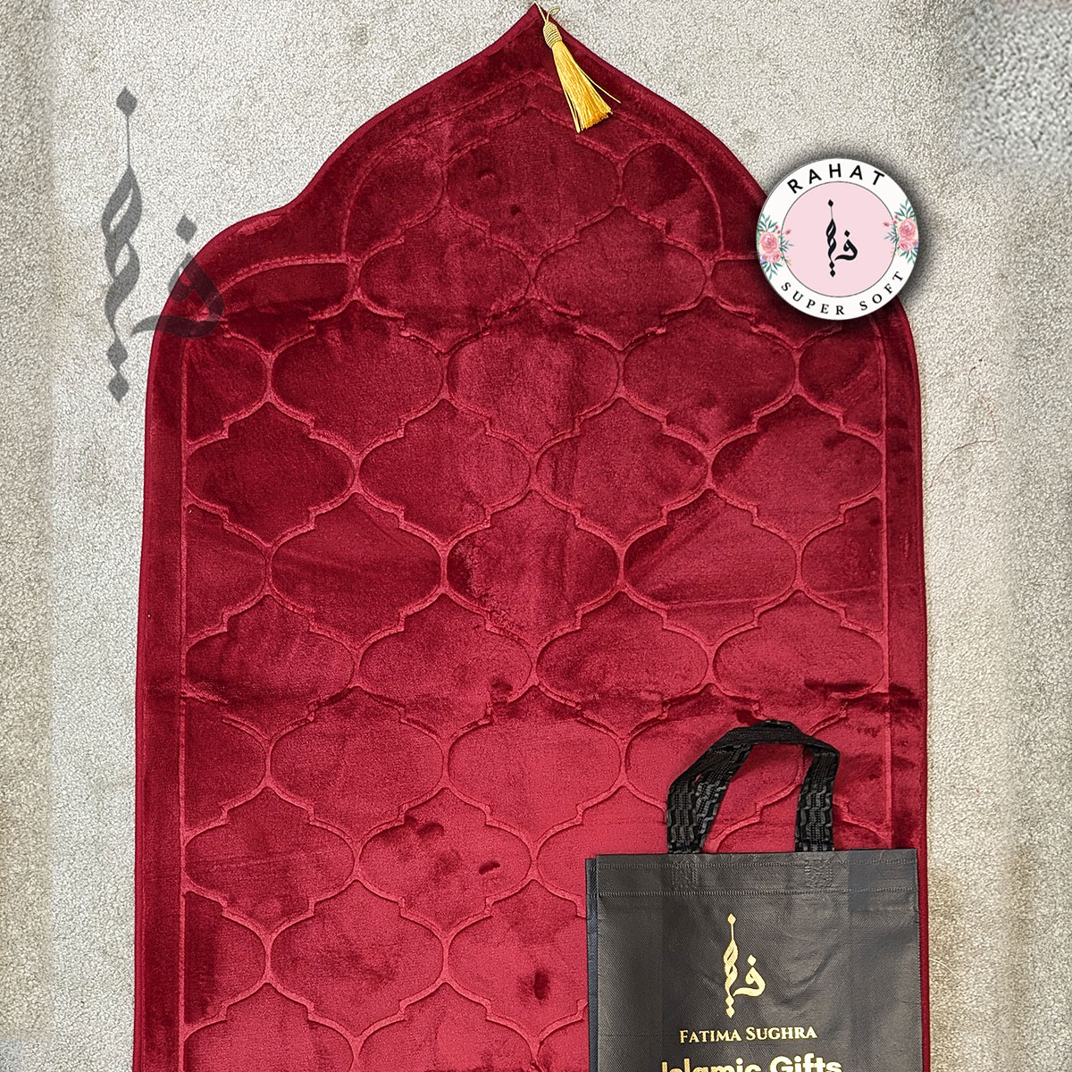 RAHAT SUPER SOFT PADDED PRAYER MAT - MUSALLAH / JANAMAZ IN GIFT BAG RAHAT SUPER SOFT PADDED PRAYER MAT - MUSALLAH / JANAMAZ IN GIFT BAG