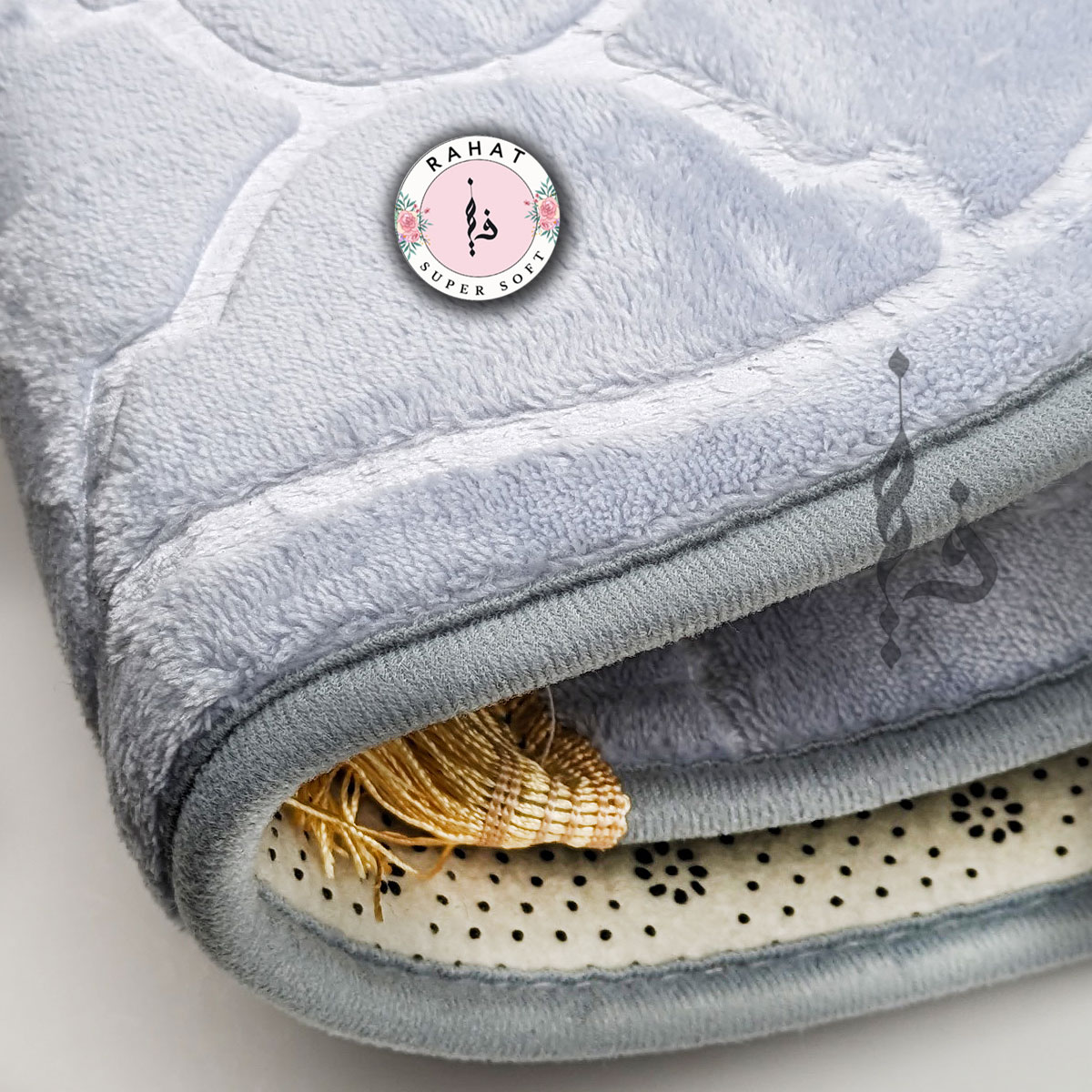 RAHAT SUPER SOFT PADDED PRAYER MAT - MUSALLAH / JANAMAZ IN GIFT BAG RAHAT SUPER SOFT PADDED PRAYER MAT - MUSALLAH / JANAMAZ IN GIFT BAG